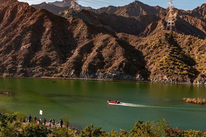 Al Rafisah Dam: Take a moment to appreciate this impressive feat of engineering - a dam that harnesses the power of nature to provide essential water for life.